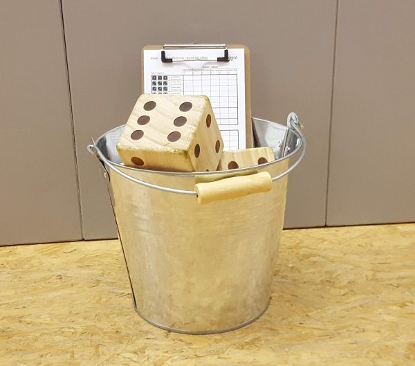 Riesenwürfelspiel
